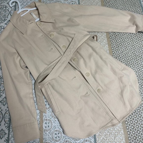 LIGHT JACKET (THE GROUP BABATON) - Picture 1 of 2